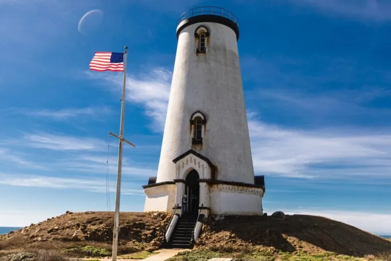 Links to Piedras Blancas Light Station Hike-In Open House