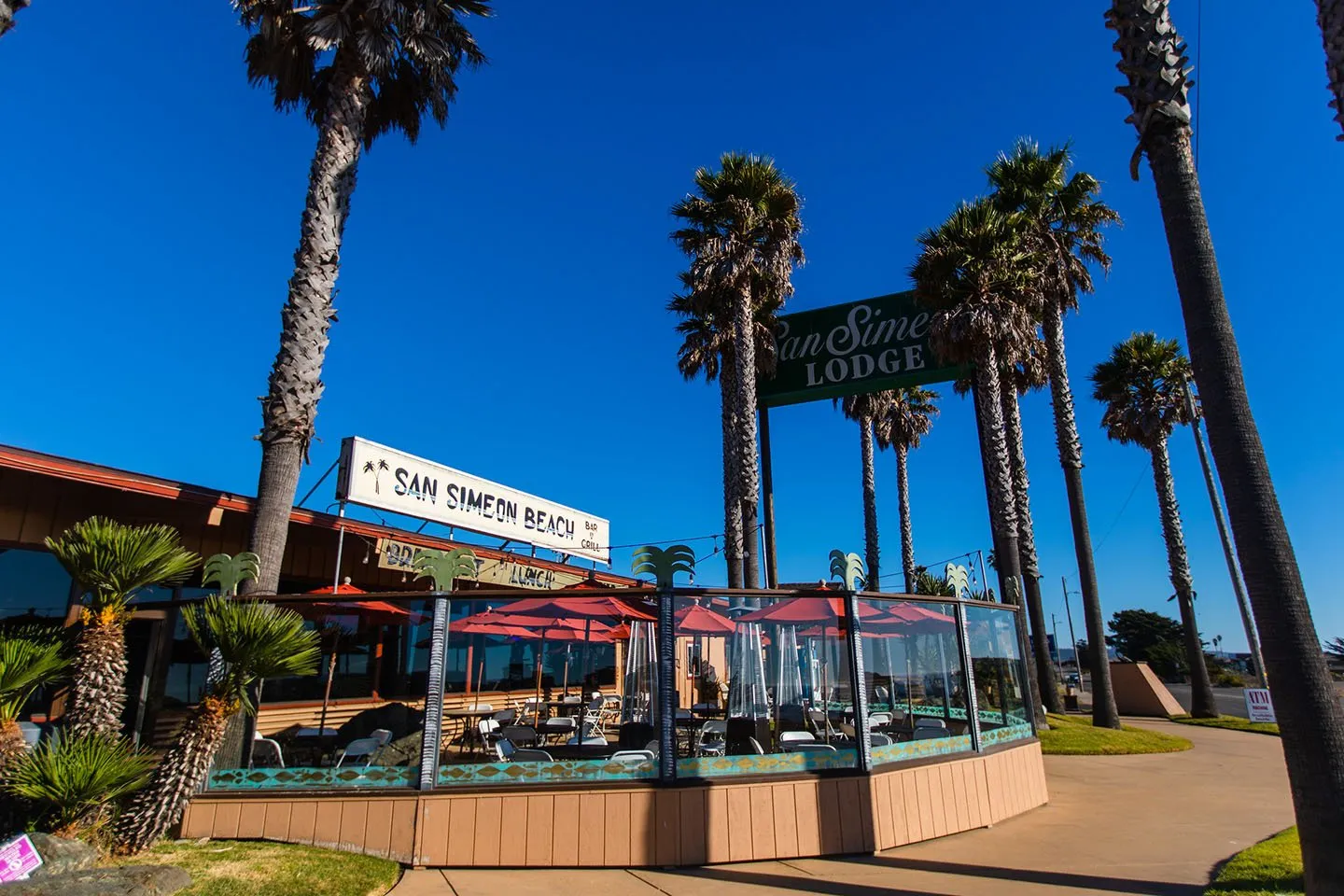 San Simeon Beach Bar & Grill