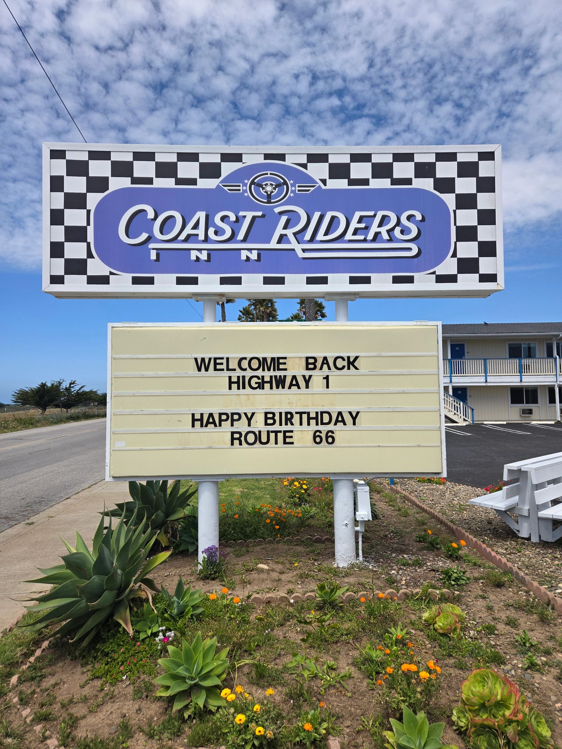 Links to Coast Riders Inn